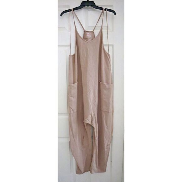 Free People Movement OB1239677 Women's Sz Small Light Brown Hot Shot Jumpsuit - Picture 1 of 13